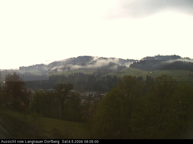 Webcam-Bild: Aussicht vom Dorfberg in Langnau 20060506-080500