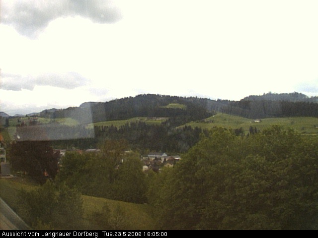 Webcam-Bild: Aussicht vom Dorfberg in Langnau 20060523-160500