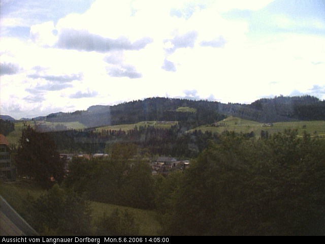 Webcam-Bild: Aussicht vom Dorfberg in Langnau 20060605-140500