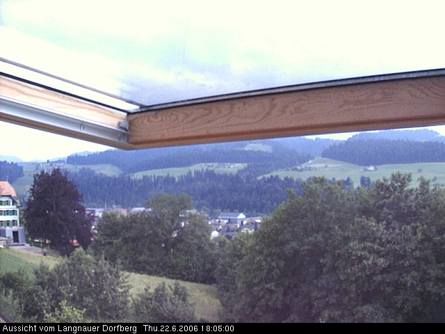 Webcam-Bild: Aussicht vom Dorfberg in Langnau 20060622-180500