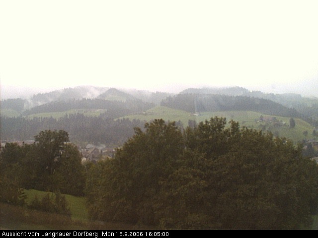 Webcam-Bild: Aussicht vom Dorfberg in Langnau 20060918-160500