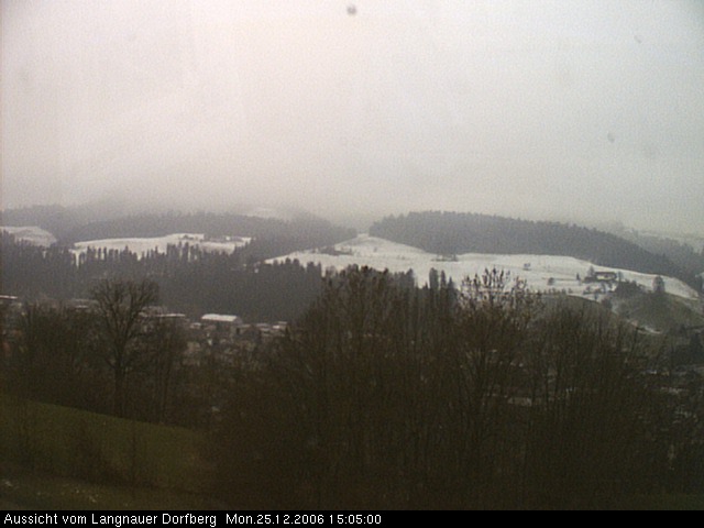 Webcam-Bild: Aussicht vom Dorfberg in Langnau 20061225-150500