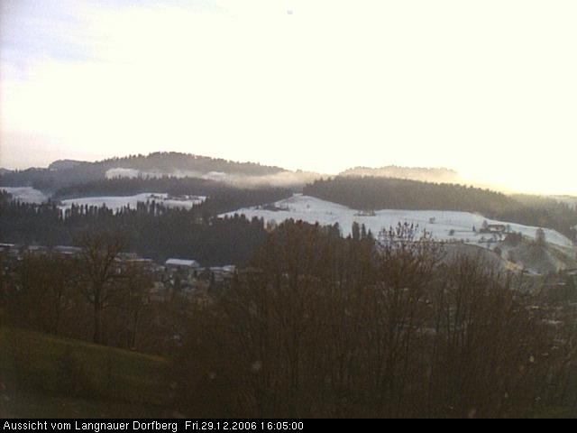 Webcam-Bild: Aussicht vom Dorfberg in Langnau 20061229-160500