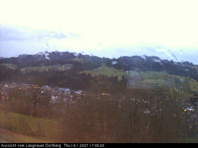 Webcam-Bild: Aussicht vom Dorfberg in Langnau 20070118-170500