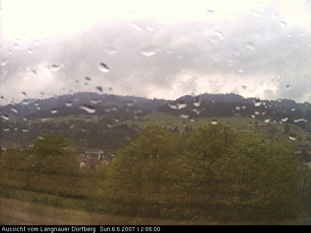 Webcam-Bild: Aussicht vom Dorfberg in Langnau 20070506-120500