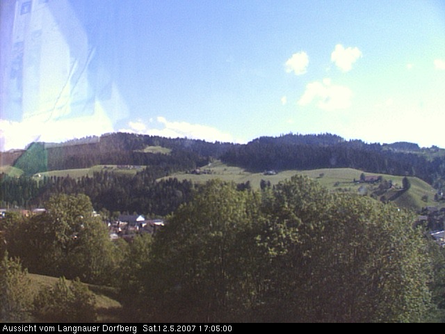 Webcam-Bild: Aussicht vom Dorfberg in Langnau 20070512-170500