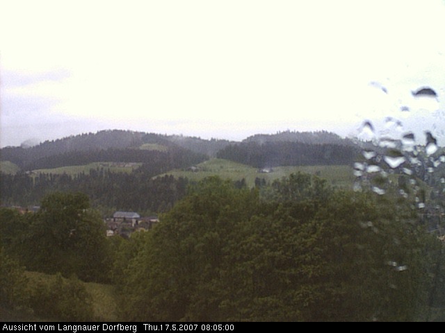 Webcam-Bild: Aussicht vom Dorfberg in Langnau 20070517-080500