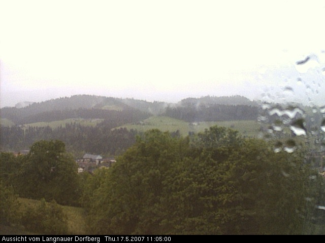 Webcam-Bild: Aussicht vom Dorfberg in Langnau 20070517-110500