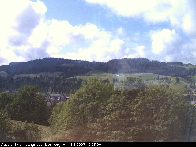 Webcam-Bild: Aussicht vom Dorfberg in Langnau 20070518-100500