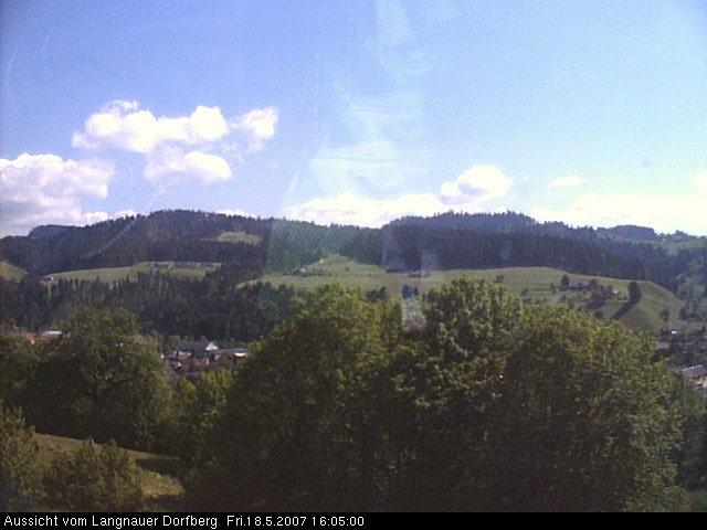 Webcam-Bild: Aussicht vom Dorfberg in Langnau 20070518-160500