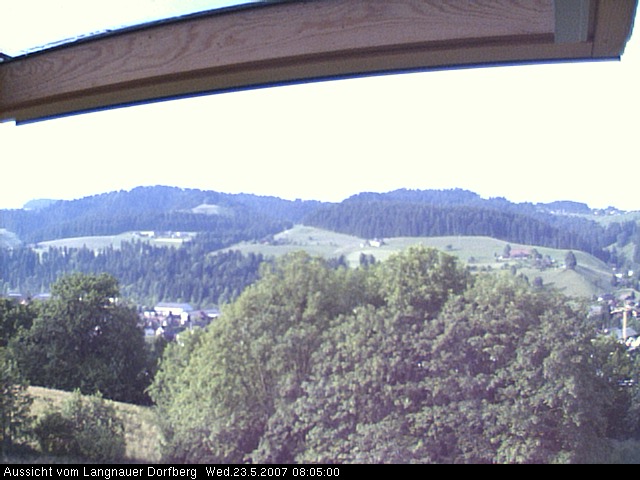 Webcam-Bild: Aussicht vom Dorfberg in Langnau 20070523-080500