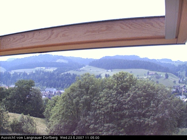 Webcam-Bild: Aussicht vom Dorfberg in Langnau 20070523-110500