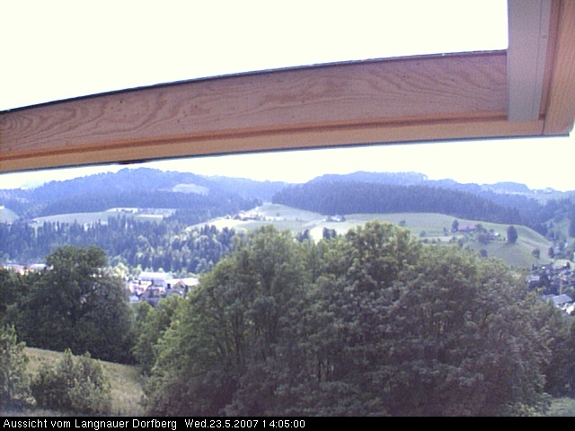 Webcam-Bild: Aussicht vom Dorfberg in Langnau 20070523-140500