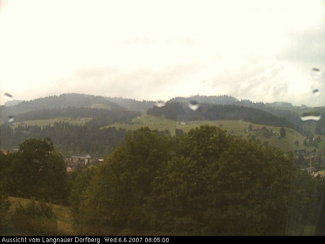 Webcam-Bild: Aussicht vom Dorfberg in Langnau 20070606-080500