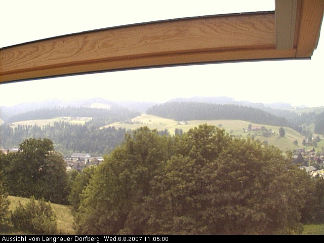 Webcam-Bild: Aussicht vom Dorfberg in Langnau 20070606-110500