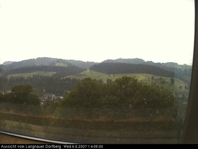 Webcam-Bild: Aussicht vom Dorfberg in Langnau 20070606-140500