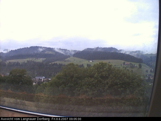 Webcam-Bild: Aussicht vom Dorfberg in Langnau 20070608-090500