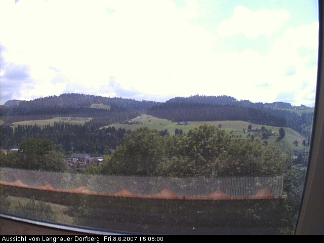 Webcam-Bild: Aussicht vom Dorfberg in Langnau 20070608-150500