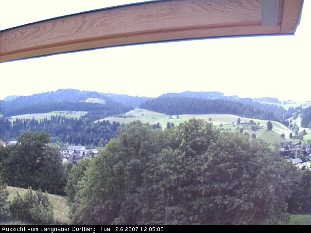 Webcam-Bild: Aussicht vom Dorfberg in Langnau 20070612-120500