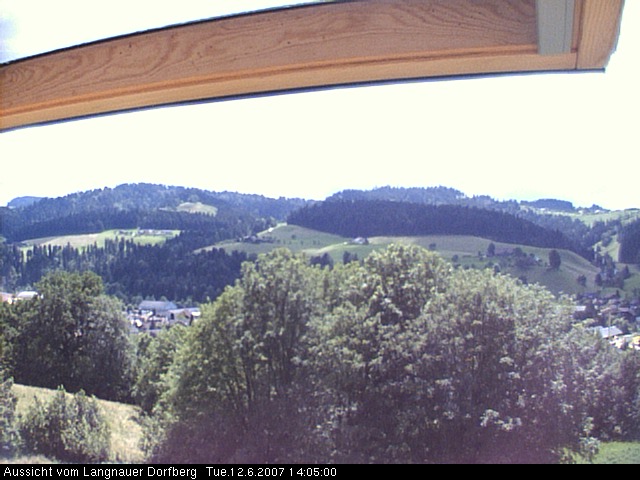 Webcam-Bild: Aussicht vom Dorfberg in Langnau 20070612-140500