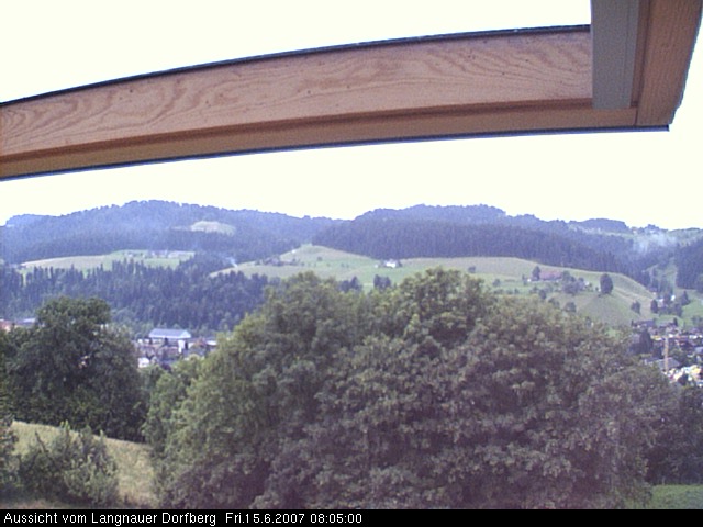 Webcam-Bild: Aussicht vom Dorfberg in Langnau 20070615-080500