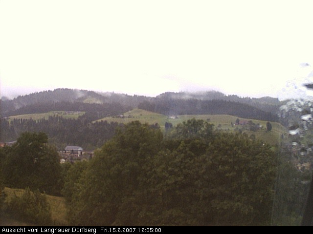 Webcam-Bild: Aussicht vom Dorfberg in Langnau 20070615-160500