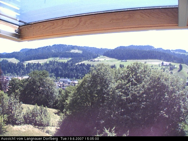 Webcam-Bild: Aussicht vom Dorfberg in Langnau 20070619-150500