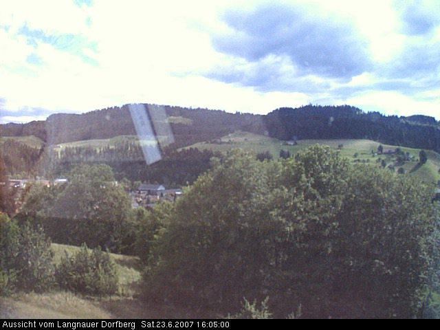 Webcam-Bild: Aussicht vom Dorfberg in Langnau 20070623-160500