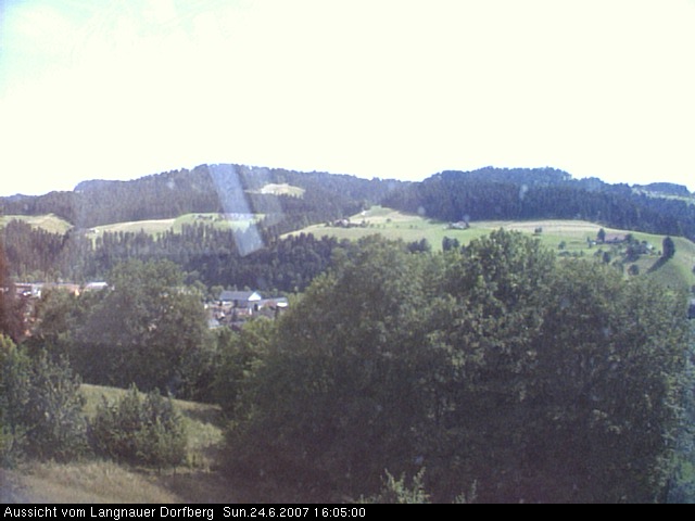 Webcam-Bild: Aussicht vom Dorfberg in Langnau 20070624-160500