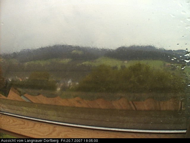 Webcam-Bild: Aussicht vom Dorfberg in Langnau 20070720-180500