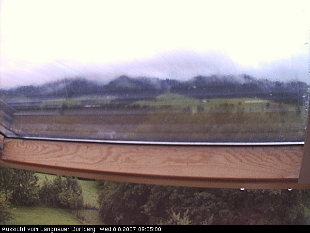 Webcam-Bild: Aussicht vom Dorfberg in Langnau 20070808-090500