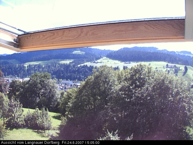 Webcam-Bild: Aussicht vom Dorfberg in Langnau 20070824-150500