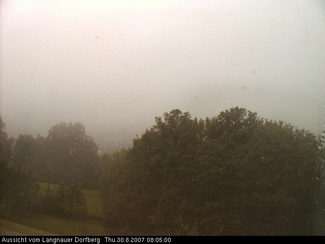 Webcam-Bild: Aussicht vom Dorfberg in Langnau 20070830-080500