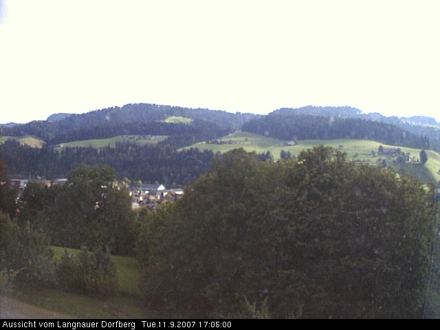 Webcam-Bild: Aussicht vom Dorfberg in Langnau 20070911-170500