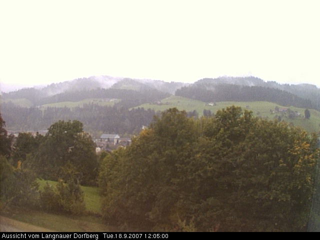 Webcam-Bild: Aussicht vom Dorfberg in Langnau 20070918-120500