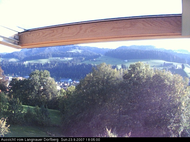 Webcam-Bild: Aussicht vom Dorfberg in Langnau 20070923-180500