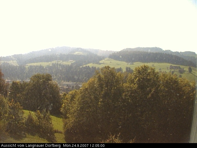 Webcam-Bild: Aussicht vom Dorfberg in Langnau 20070924-120500