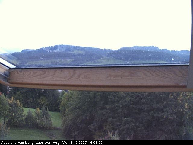 Webcam-Bild: Aussicht vom Dorfberg in Langnau 20070924-160500