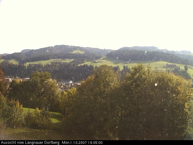 Webcam-Bild: Aussicht vom Dorfberg in Langnau 20071001-160500