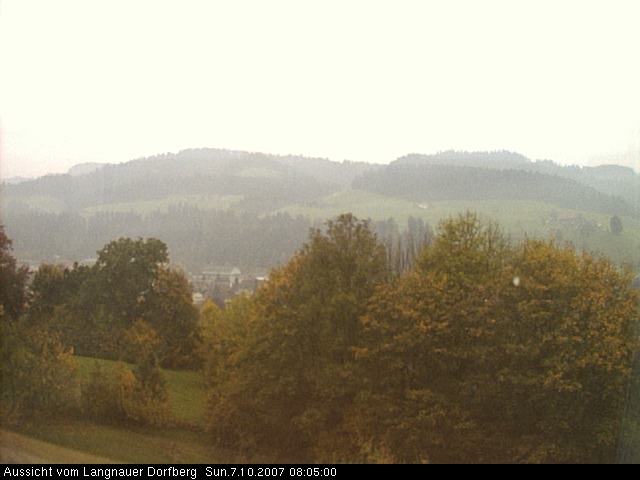 Webcam-Bild: Aussicht vom Dorfberg in Langnau 20071007-080500