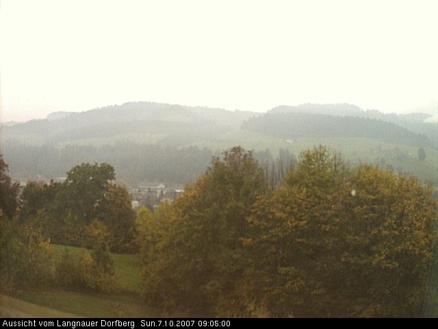 Webcam-Bild: Aussicht vom Dorfberg in Langnau 20071007-090500