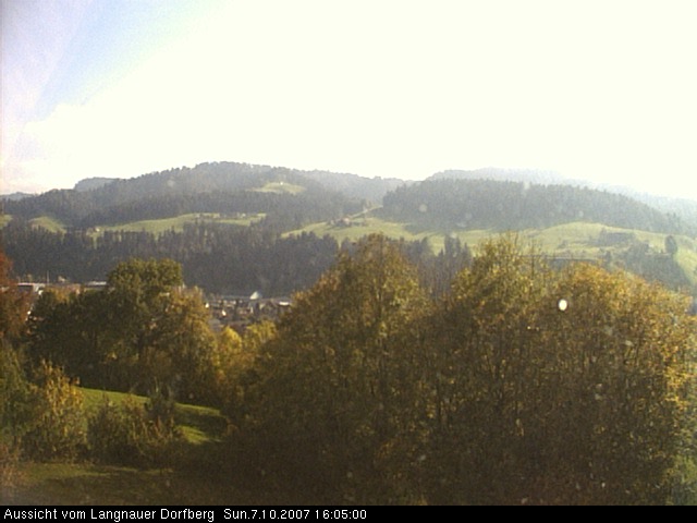 Webcam-Bild: Aussicht vom Dorfberg in Langnau 20071007-160500