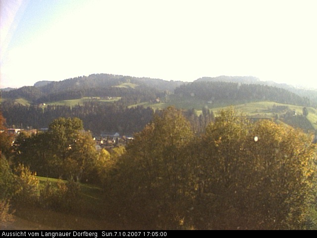 Webcam-Bild: Aussicht vom Dorfberg in Langnau 20071007-170500