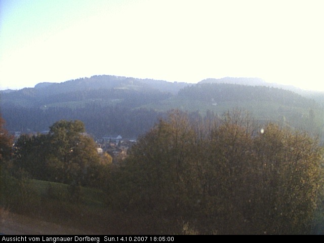 Webcam-Bild: Aussicht vom Dorfberg in Langnau 20071014-180500