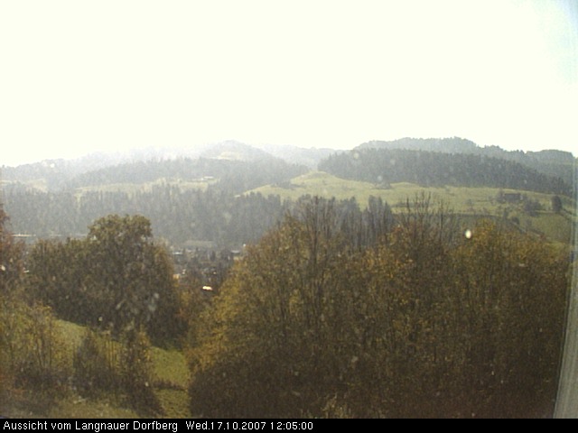 Webcam-Bild: Aussicht vom Dorfberg in Langnau 20071017-120500