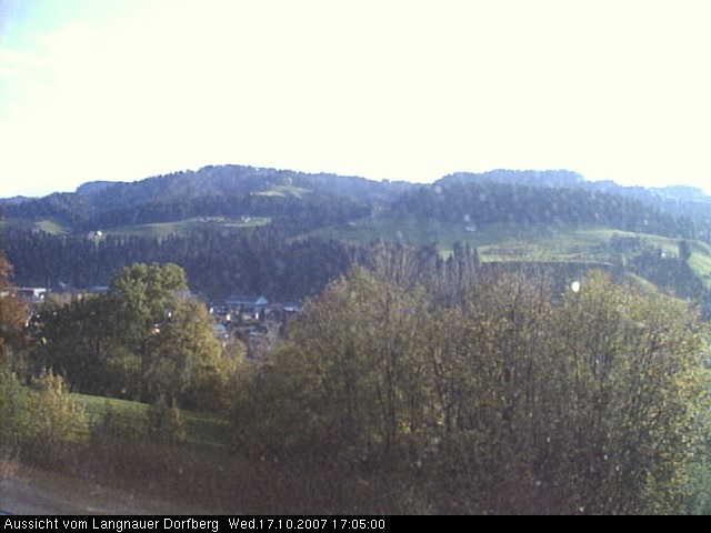 Webcam-Bild: Aussicht vom Dorfberg in Langnau 20071017-170500