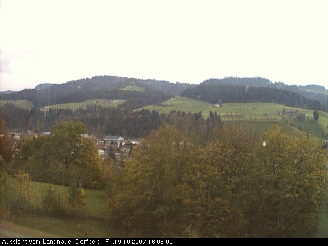 Webcam-Bild: Aussicht vom Dorfberg in Langnau 20071019-160500