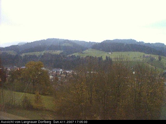 Webcam-Bild: Aussicht vom Dorfberg in Langnau 20071104-170500