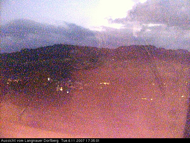 Webcam-Bild: Aussicht vom Dorfberg in Langnau 20071106-173500