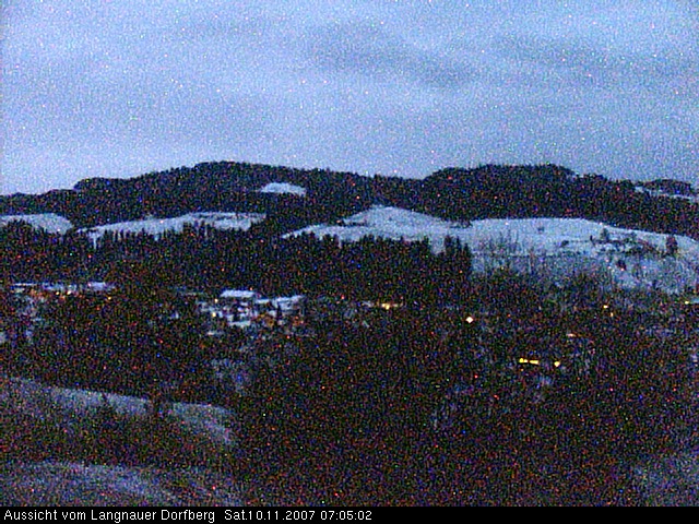 Webcam-Bild: Aussicht vom Dorfberg in Langnau 20071110-070500